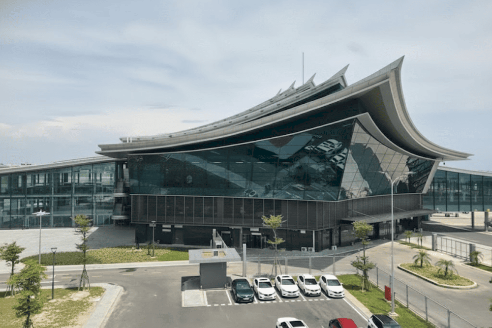 You can book shared shuttle bus to move to city center